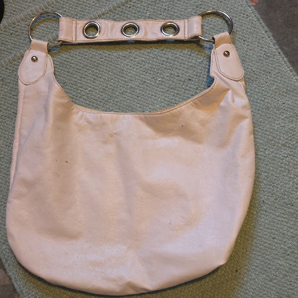Elegant Cream Shoulder Bag 1970'S